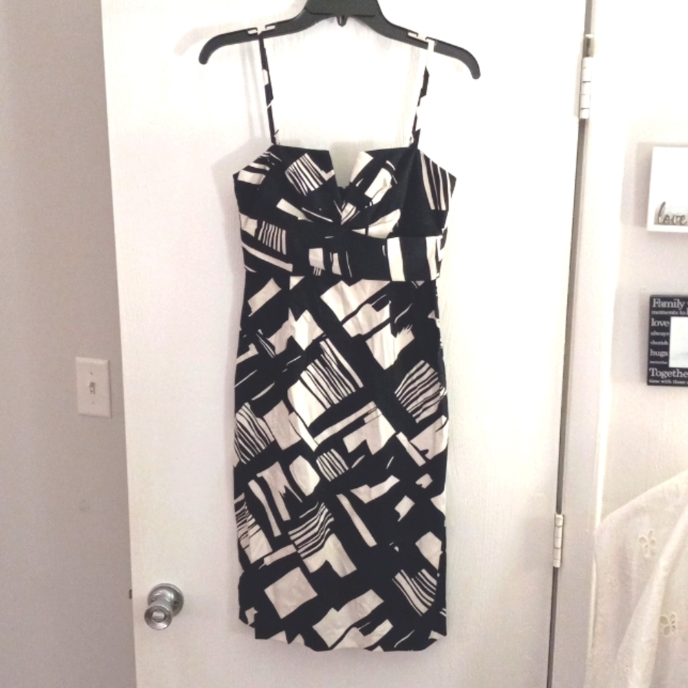 Black and White Patterned Dress Whbm 0